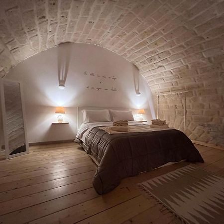 Epoca Suite House Trani Eksteriør billede