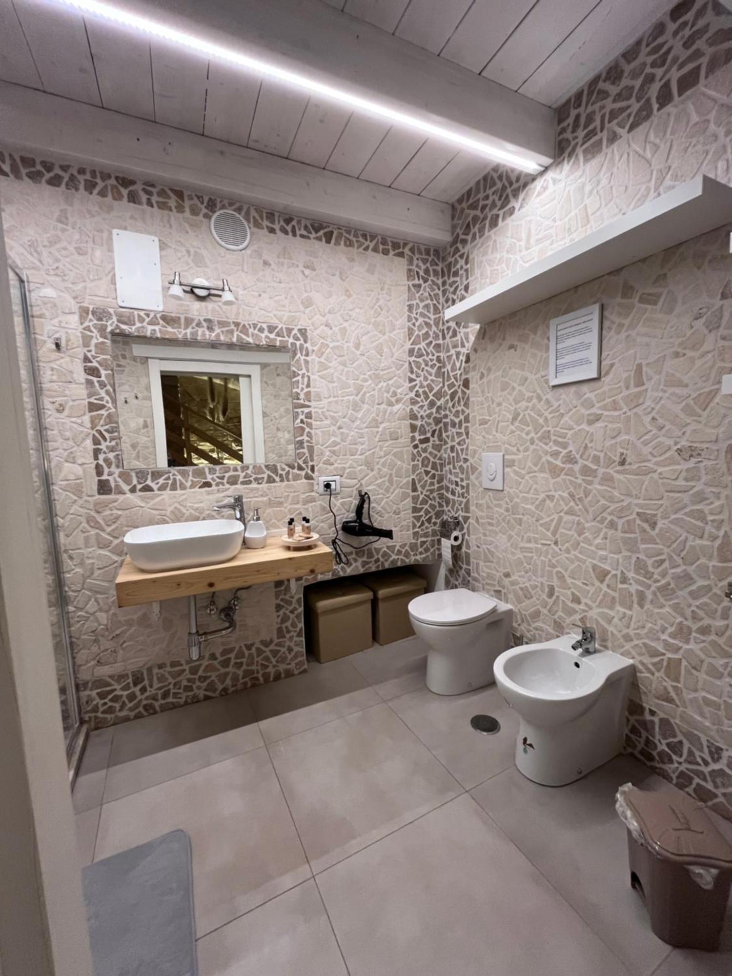 Epoca Suite House Trani Eksteriør billede