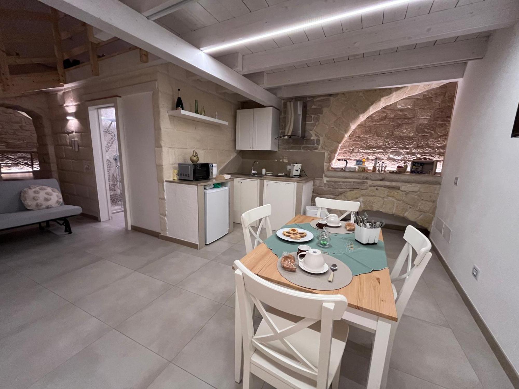 Epoca Suite House Trani Eksteriør billede